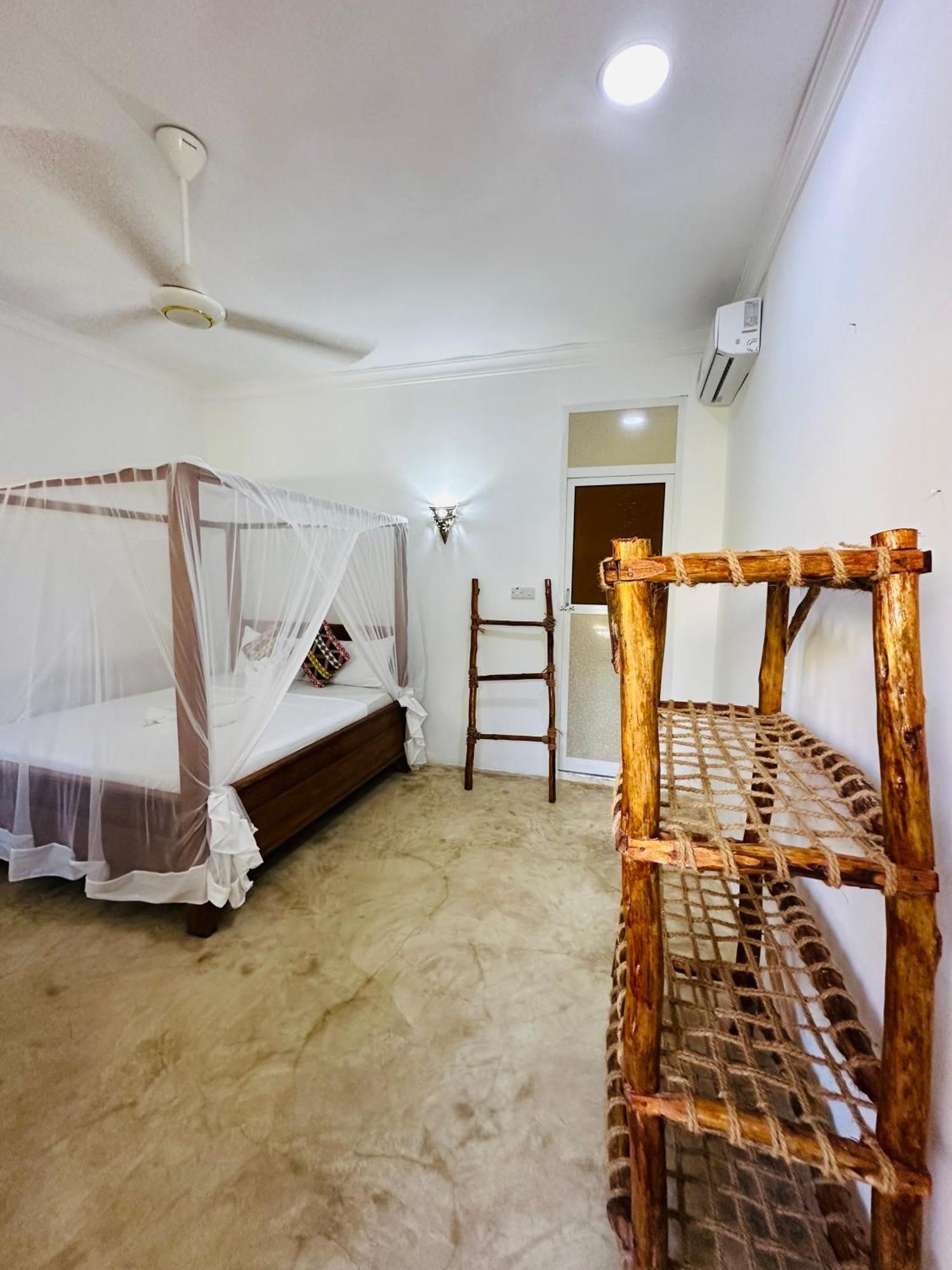 Lighthouse Guesthouse Nungwi Exterior photo